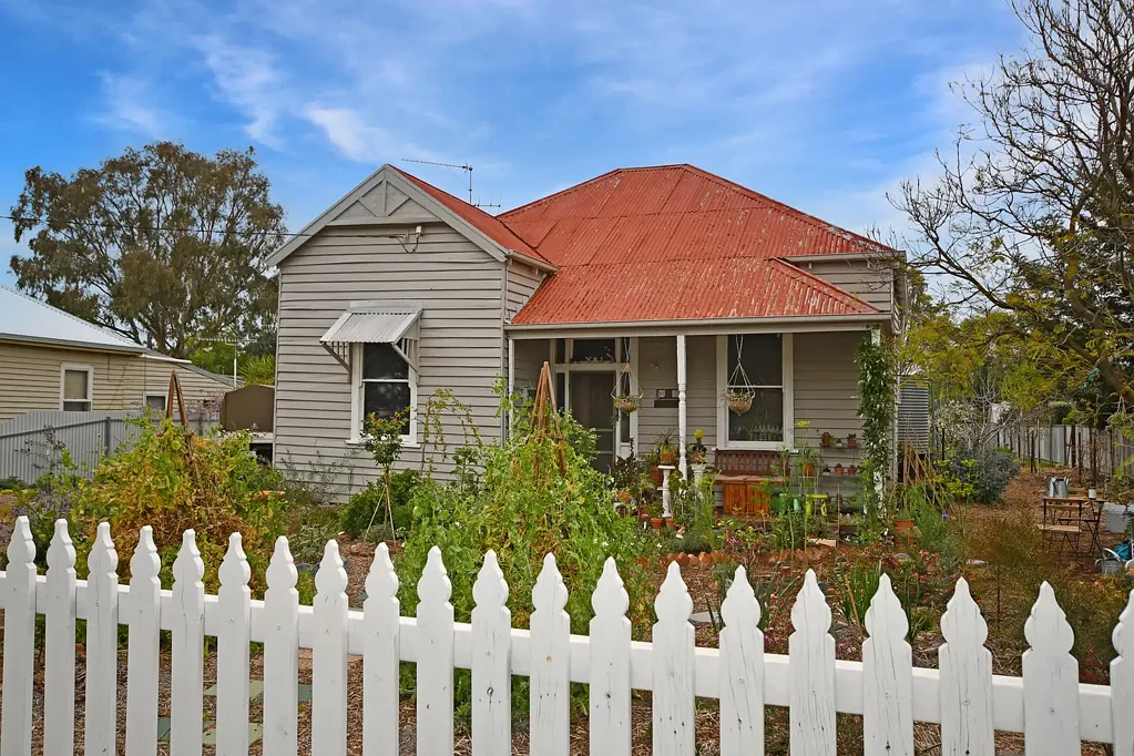 Marnoo 3房  DIDN’T THINK YOU COULD AFFORD A HOME? THINK AGAIN