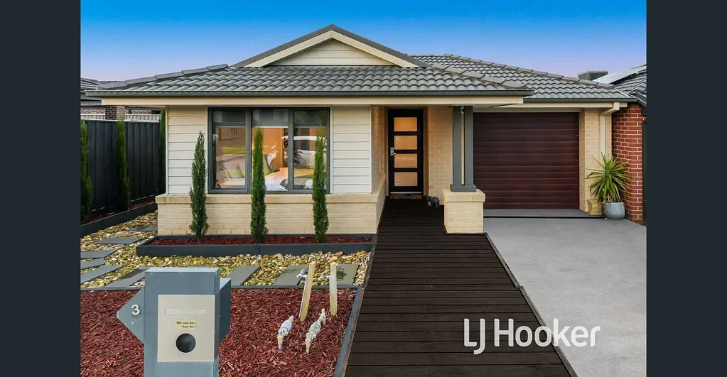 SPACIOUS FOUR-BEDROOM HOME IN HARLTLEIGH ESTATE!
