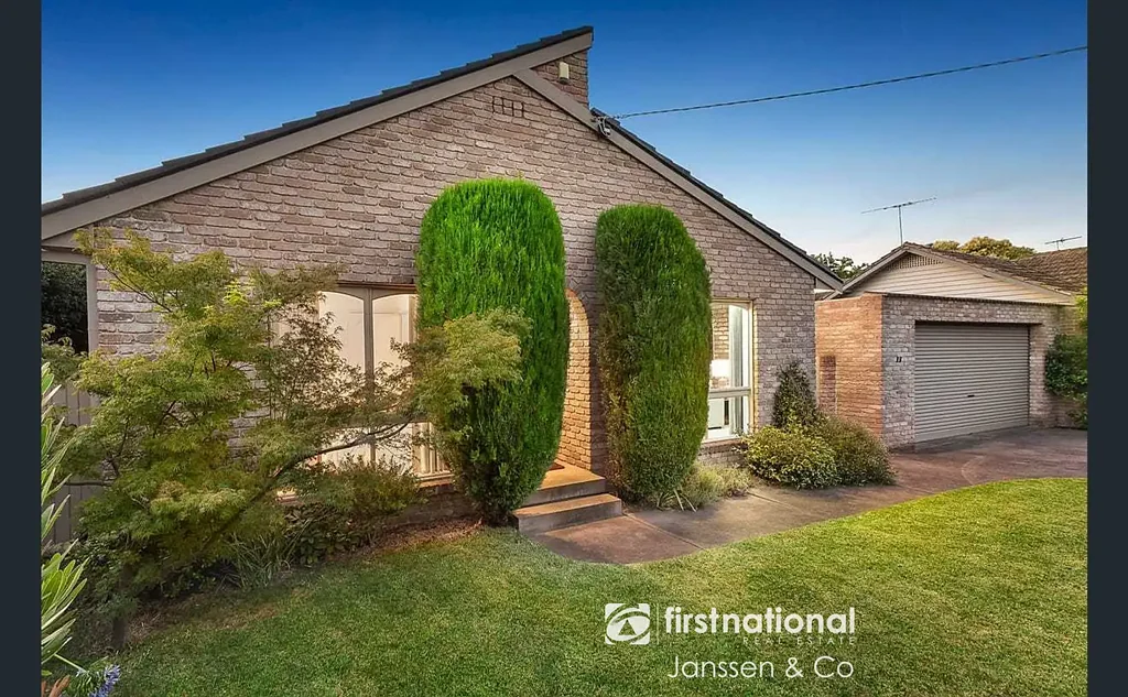 Large Family home in the heart of Surrey Hills