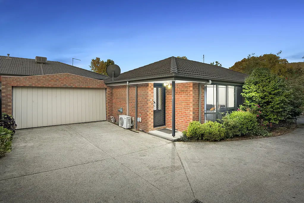 2/18 Francis Crescent, Ferntree Gully, VIC 3156