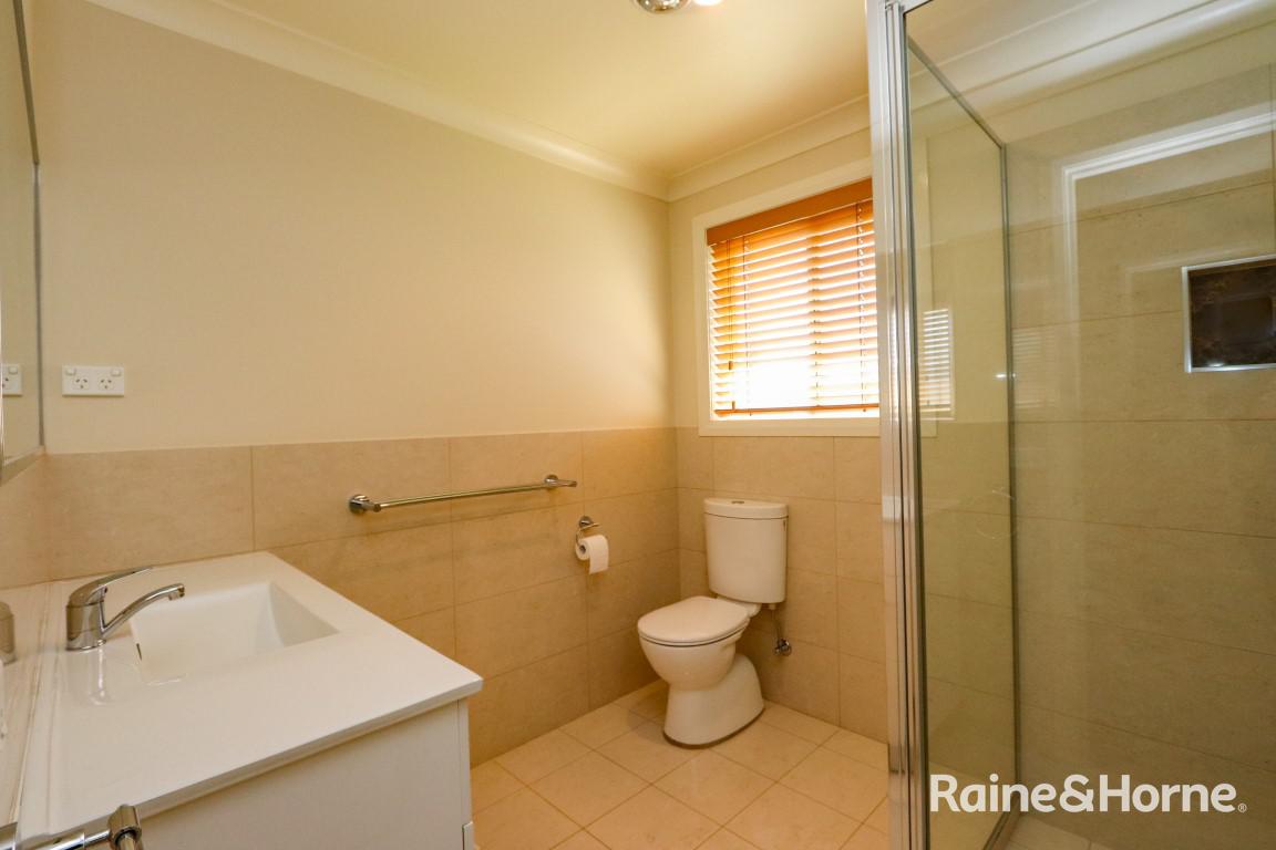 8 COBB AV, LLANARTH NSW 2795, 0 chambres, 0 salles de bain, House