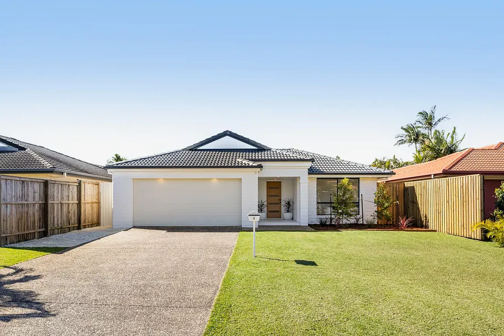 Varsity Lakes 4房  Quiet Position - Exceptional Presentation - Endless Lifestyle