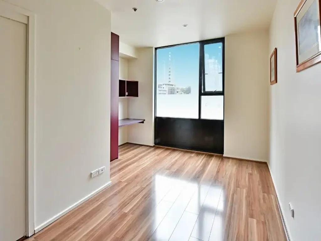 Melbourne 朝北公寓带景观 | 空置交房 | 灵活交割 East-Facing Studio with Views | Vacant Possession | Flexible Settlement