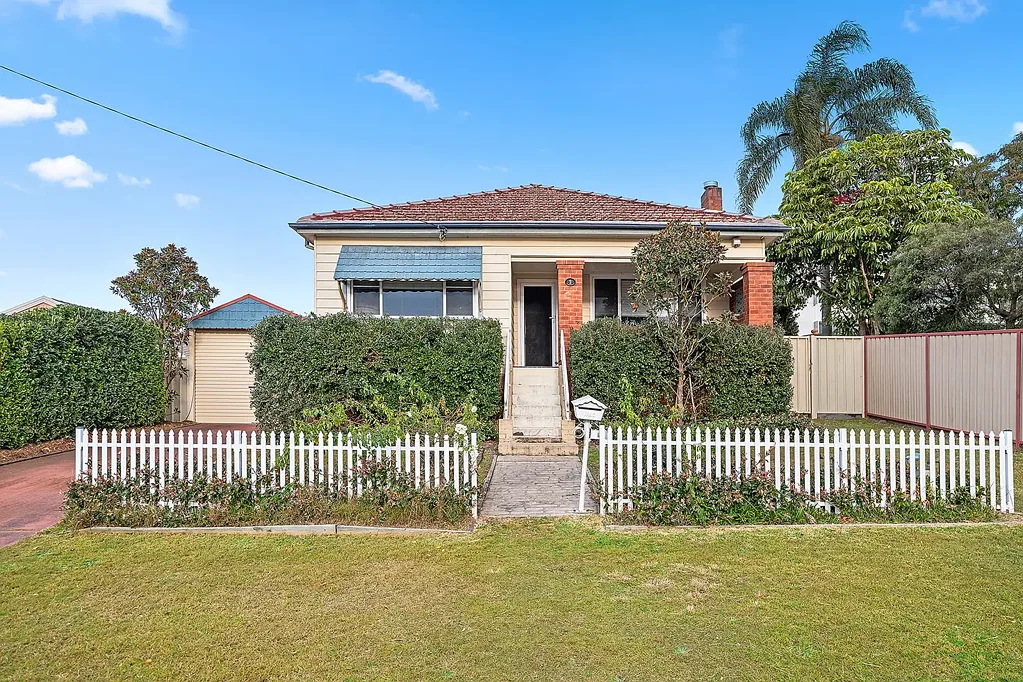 2 Roberts Street, Charlestown, NSW 2290