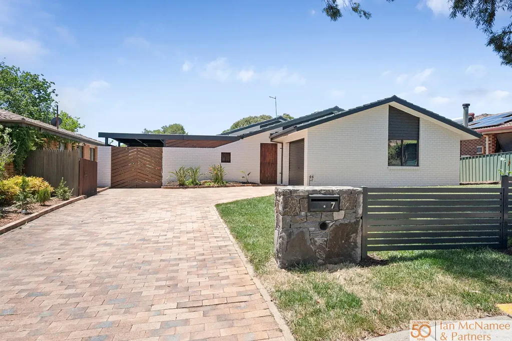 Beautifully Renovated Family Home in a Peaceful Location