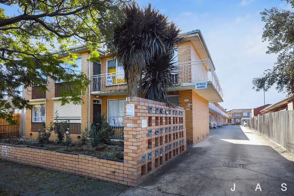 Neat Two Bedder, Great Location
