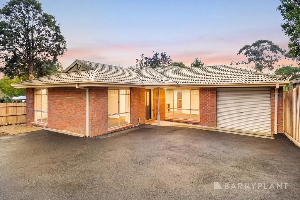 Boronia 3Kwarto * Sale by Set Date on Tuesday 29th September at 6pm (unless sold prior) *