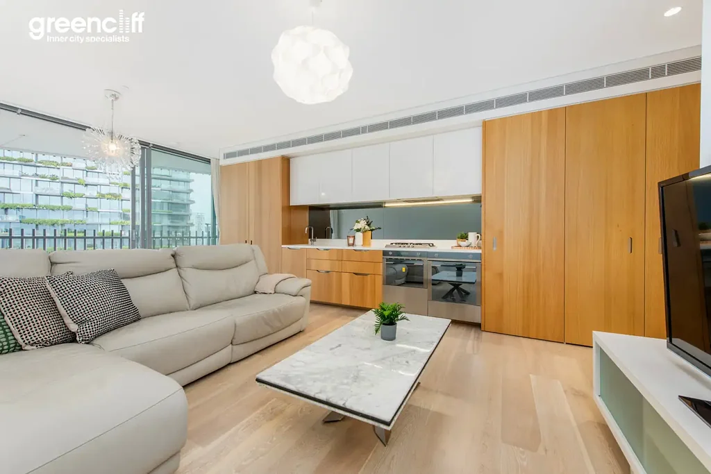 Chippendale 2Zimmer Sky-High Luxury in ‘The Mark’: Spectacular Two-Bedroom Plus Study with City & Anzac Bridge Views!