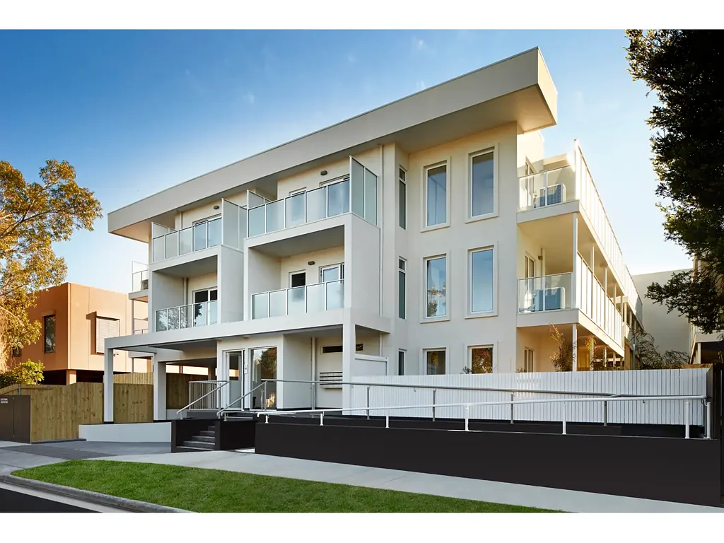 Clayton 2ห้องนอน A SPACIOUS 2ND. FLOOR APARTMENT NEAR MONASH CHILDREN'S HOSPITAL