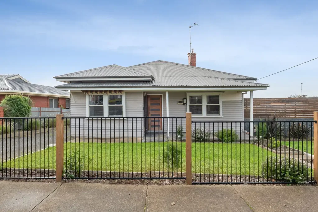 Maryborough 3Kwarto Beautifully Renovated Home in a Prime Central Location