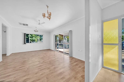 16 Silica Road, Emerald, QLD 4720, 4 Schlafzimmer, 1 Badezimmer, House