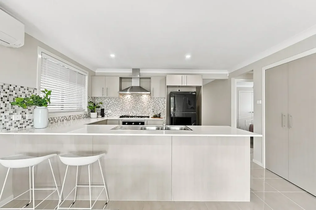 Spring Farm 4 Bedroom The Perfect Blend of Comfort & Convenience!