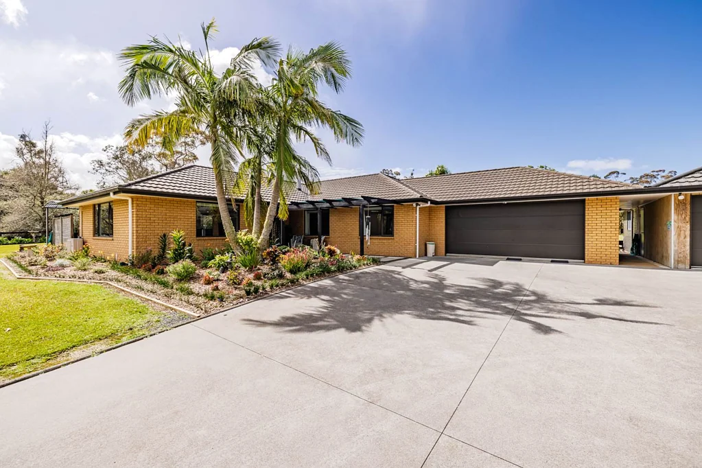 Kerikeri 4 Bedroom Freshly Updated With Garaging To Spare