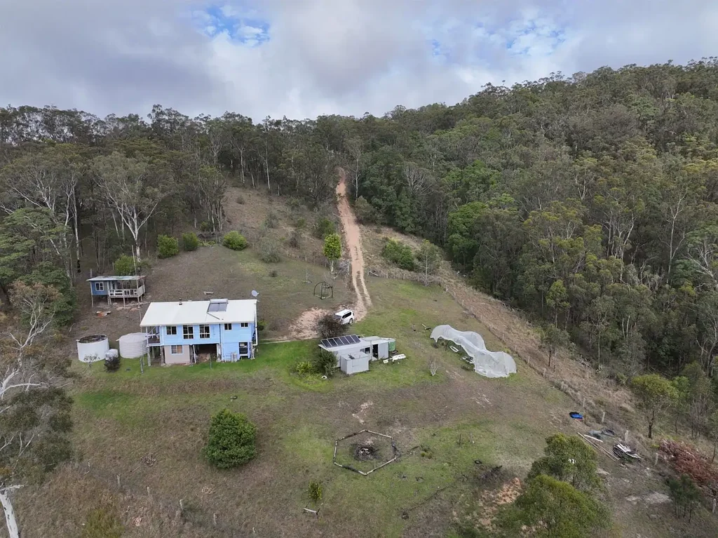Liston  Lifestyle block with stunning views!