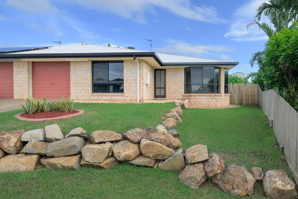 21A Linhow Crescent, Clinton, QLD 4680