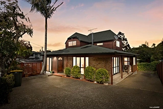1/270 Beach Road, Campbells Bay, North Shore City