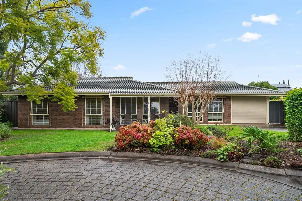 Fullarton 3 Slaapkamer A colonial-style home with a thoughtful plan and a standalone state of mind…