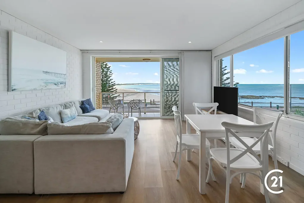 The Entrance 2 Bedroom Incredible Panoramic Outlook