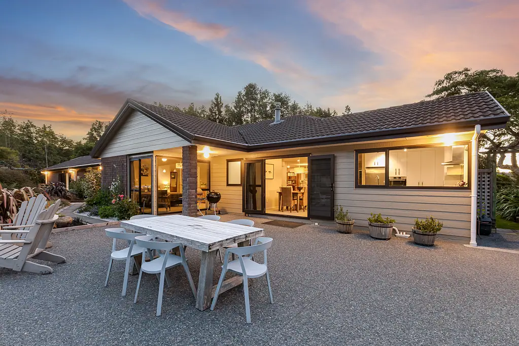 174 Katherine Mansfield Drive, Whitemans Valley, Upper Hutt, Wellington