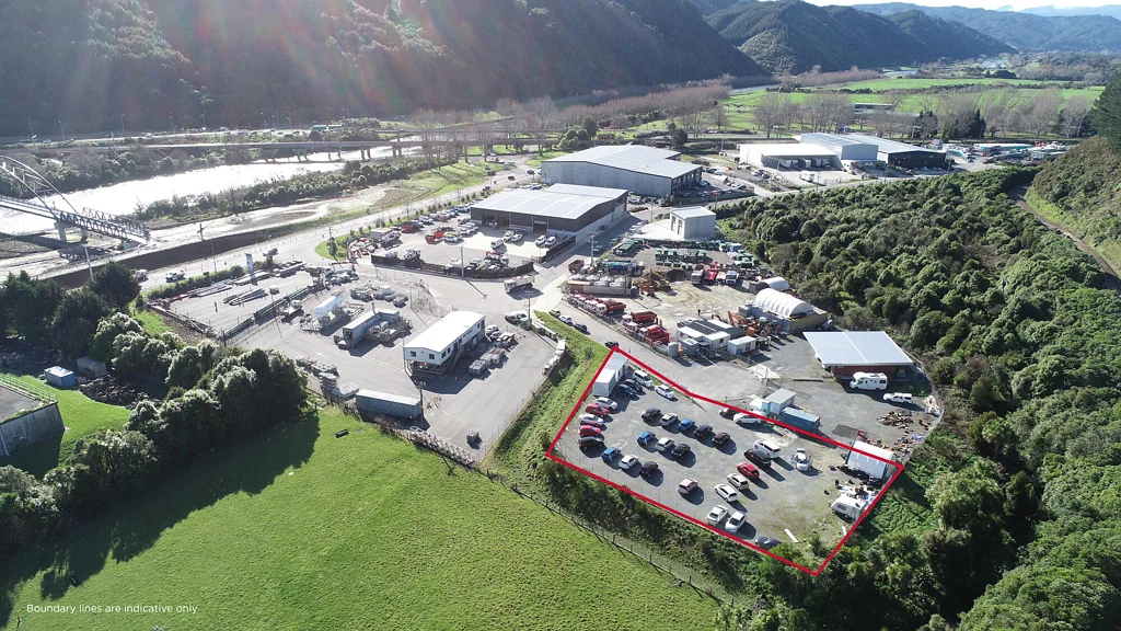 Silverstream Convenient yard in sought-after Silver Stream!