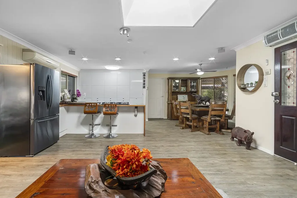 Greenbank 4Moenga Back on the Market! Motivated Sellers Offer Ultimate Acreage Lifestyle in Greenbank