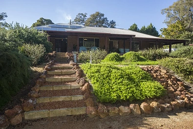 25 Chestnut Road, Jarrahdale, WA 6124, 4房, 2浴, House