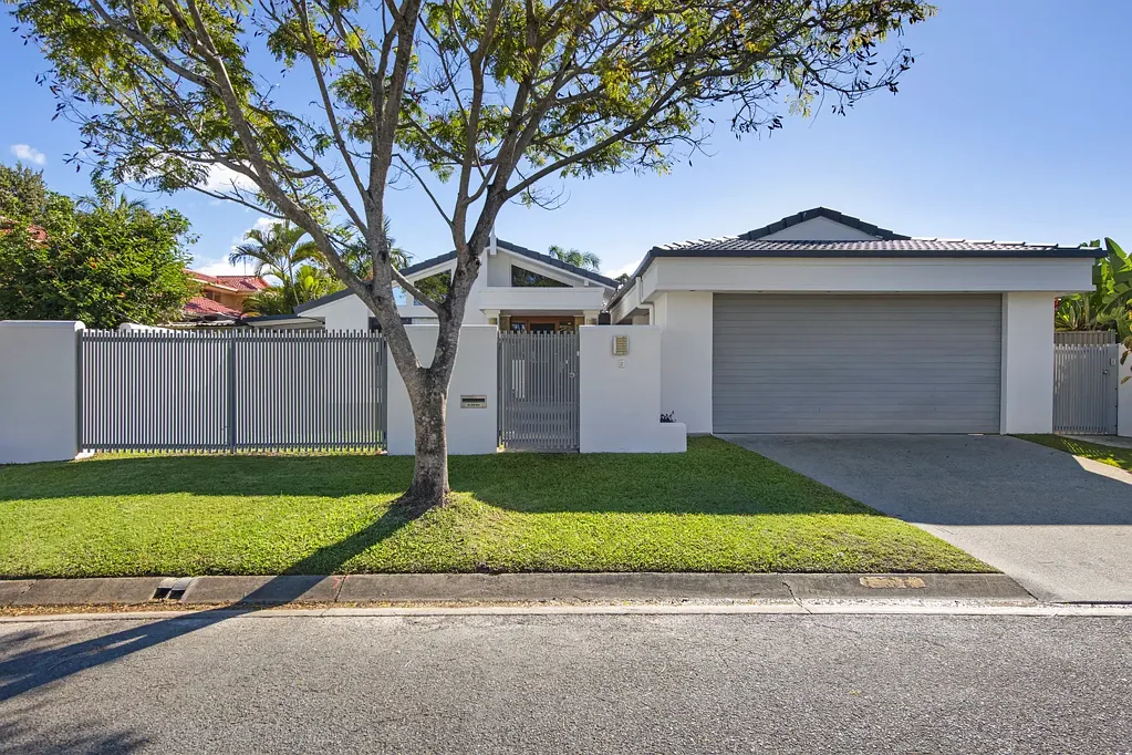 Ashmore 4房  MODERN FAMILY LUXURY WITH RESORT-STYLE ENTERTAINING