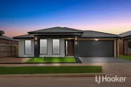 3 Trudeau Road, Melton South