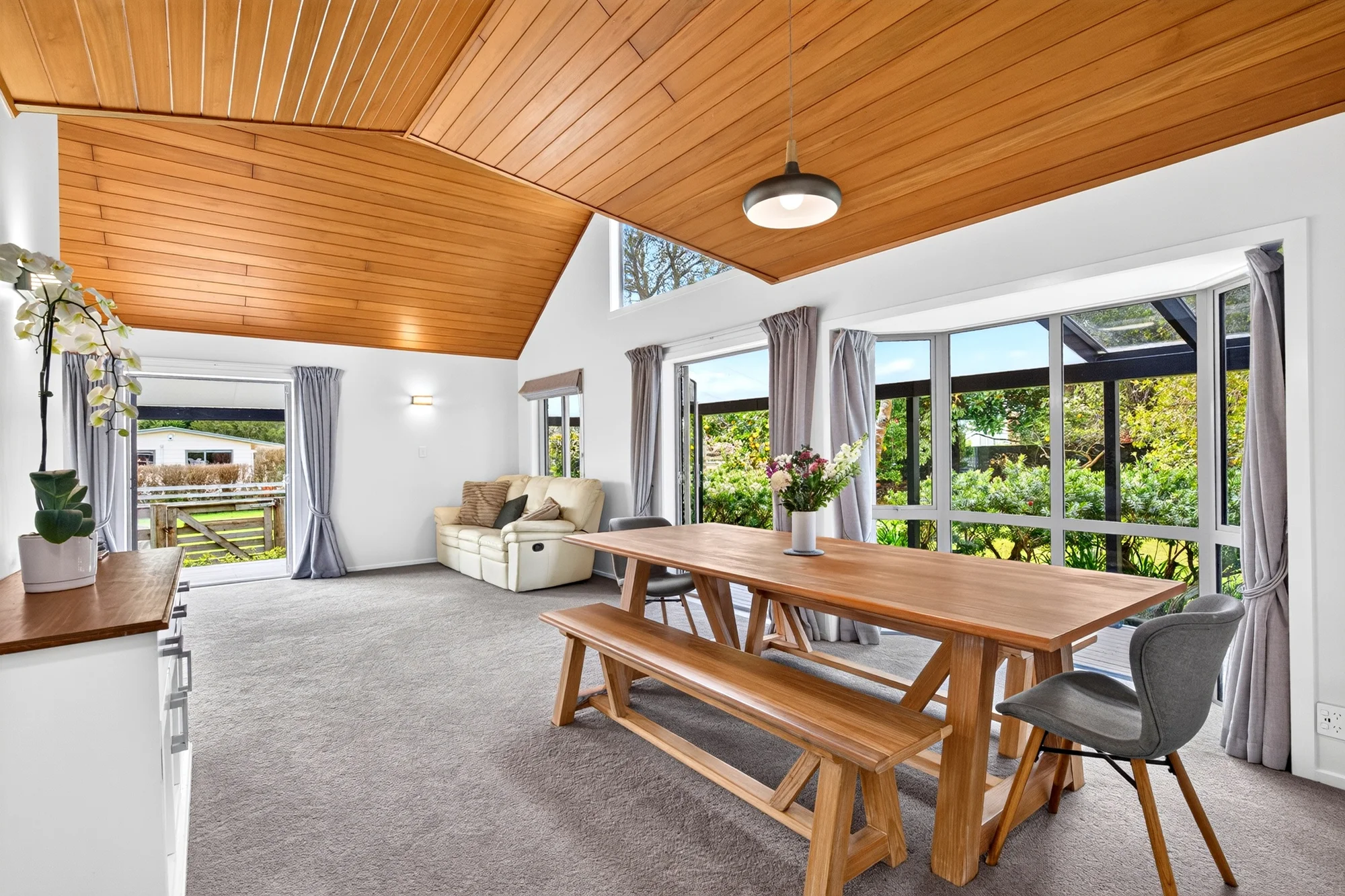 806 Waitakere Road, Kumeu, photo 14