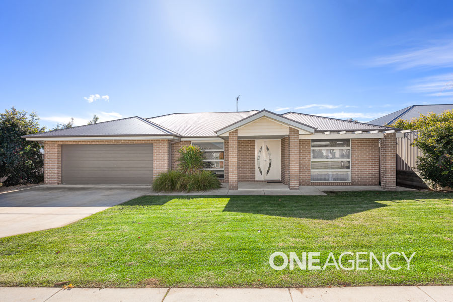 9 CHARLTON ST, BOOROOMA NSW 2650, 0房, 0浴, House