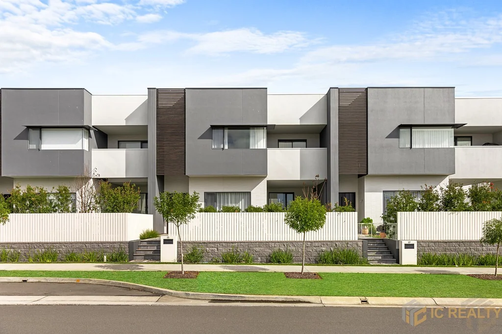 15 Jamiesons Avenue, Gledswood Hills, NSW 2557