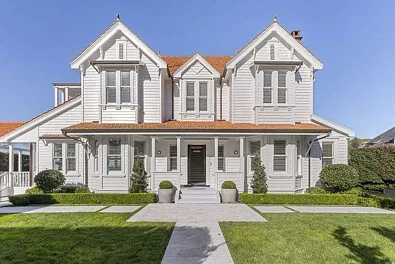 成交价超$1300万！中国买家涌向Remuera，又有豪宅高价卖出，春季房市继续升温