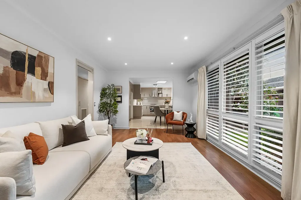 Mount Waverley 2Phòng ngủ Modern, Light-Filled Comfort in the Mount Waverley School Zone