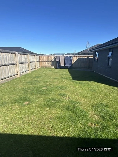 Near new family home Woodend Ravenswood
