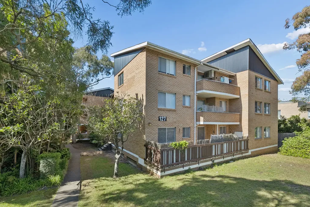 Bankstown 2ਬੈੱਡਰੂਮ Stylishly Renovated Middle Floor Unit