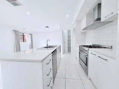 19 Hanson Street, Thornhill Park, VIC 3335, 4房, 2浴, House