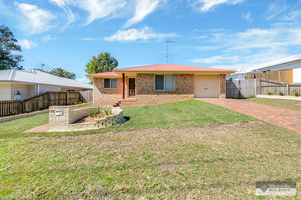 25 Cummins Road, Avoca, QLD 4670