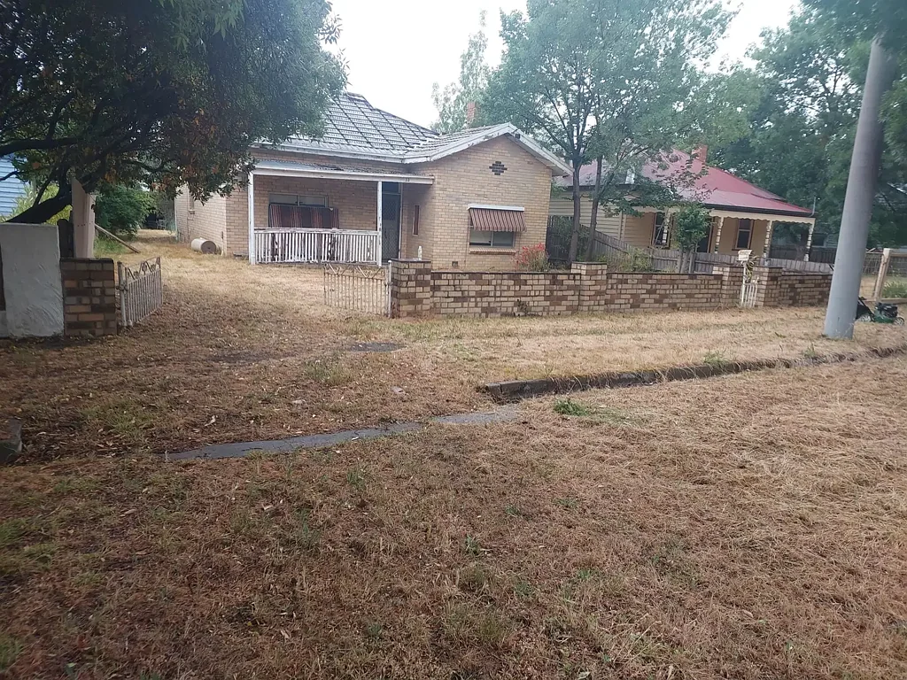 Heathcote 3 Bedroom House at Town centre