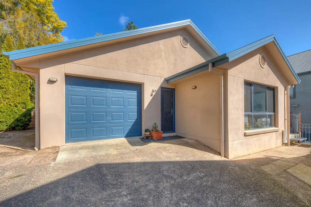 2/19 Kilfinan Crescent, Bright, VIC 3741