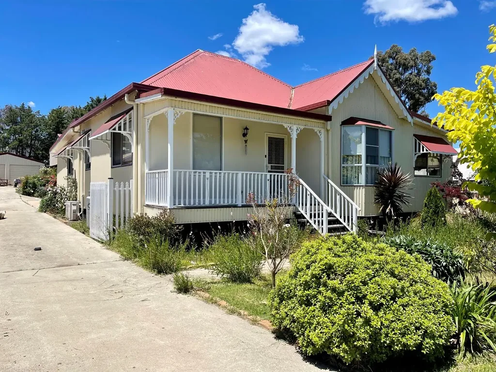 22 Queen  Street, Uralla, NSW 2358