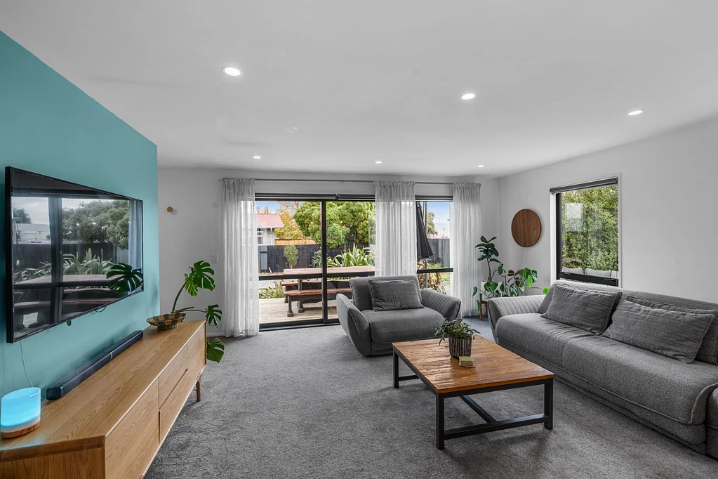 Aranui 3ਬੈੱਡਰੂਮ Need Space, Style, and A Huge Garage?