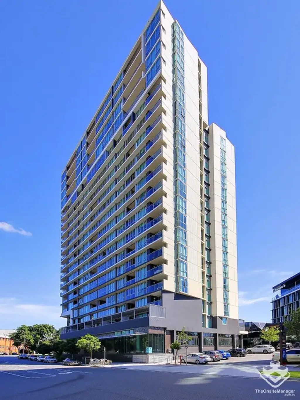 Hamilton 1房 优越位置 65平米一居室 年化超5% 高额租金 杂项抵税 HUGE ONE BEDROOM WITH TERRACE