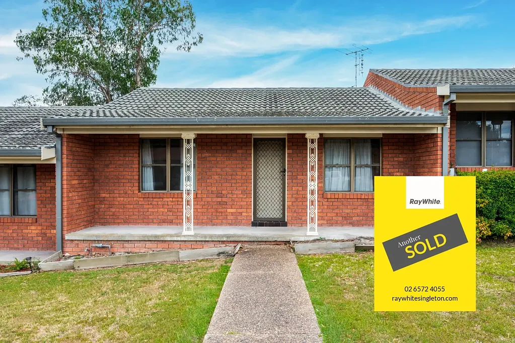 2/6 O'Halloran Avenue, Singleton, NSW 2330