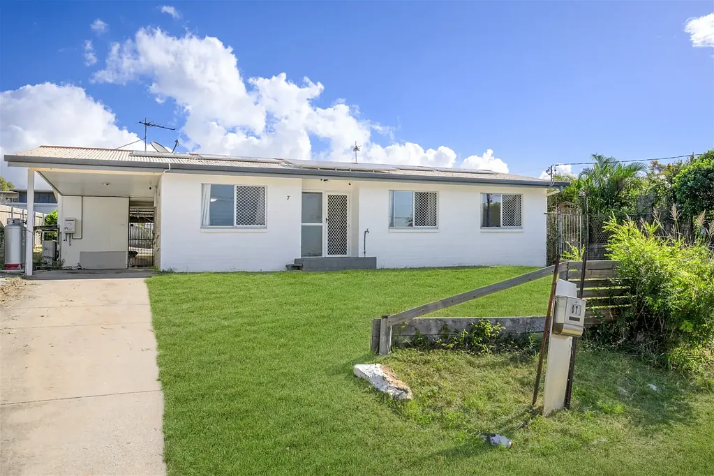 7 Whiting Street, Toolooa, QLD 4680