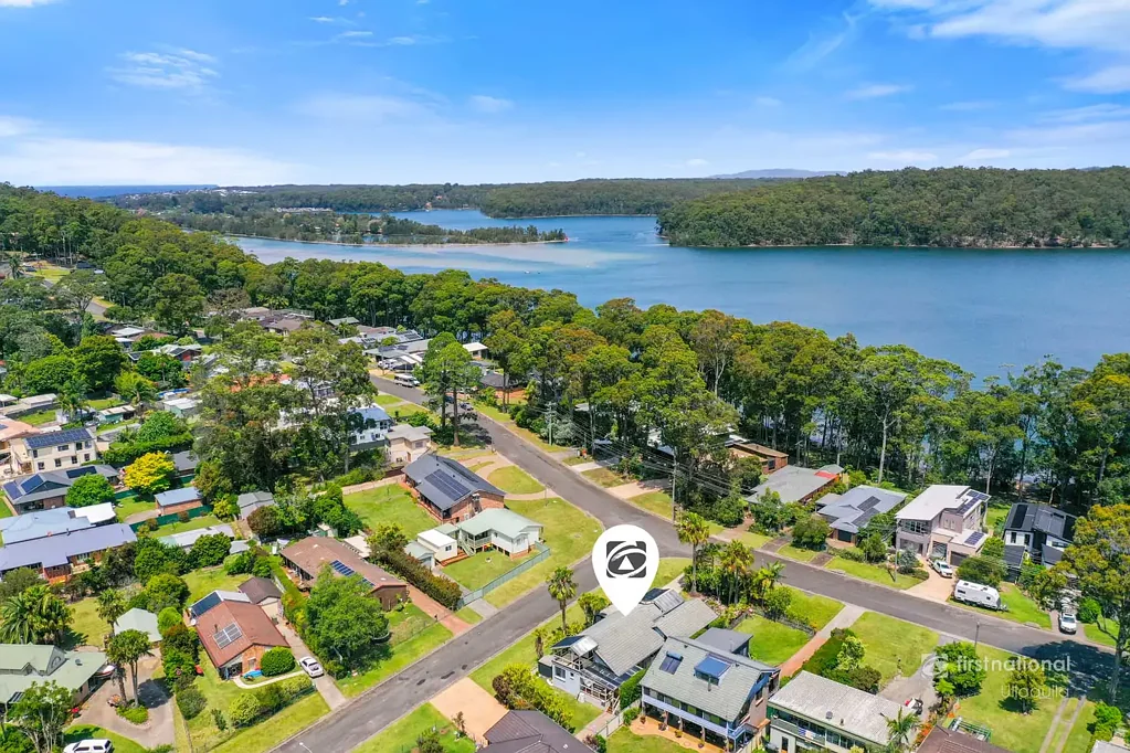 17 Kings Point Drive, Kings Point, NSW 2539