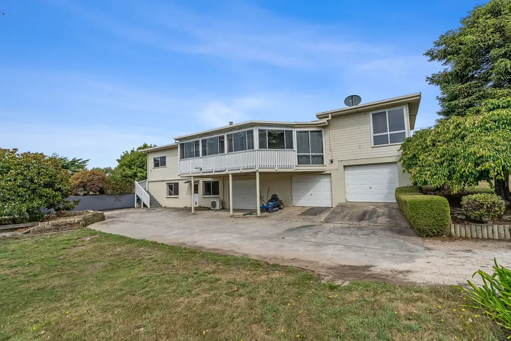 Large Family Home in Rural setting