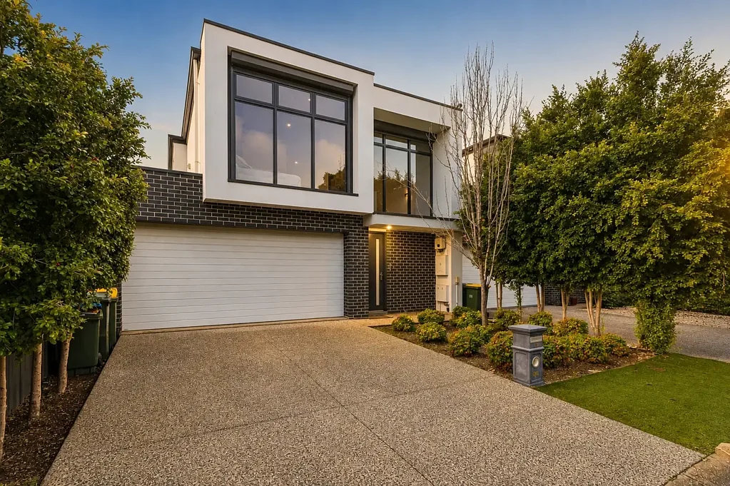 Campbelltown 4房  Anchored in Abundance: Modern Two-Storey Home Near Linear Park