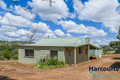 809 Bindoon-Moora Road, Bindoon, WA 6502, 2 Bedrooms, 1 Bathrooms, House