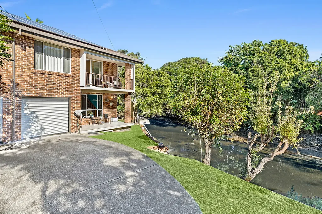 Sawtell 3Moenga Superbly Positioned Townhouse in the Heart of Sawtell