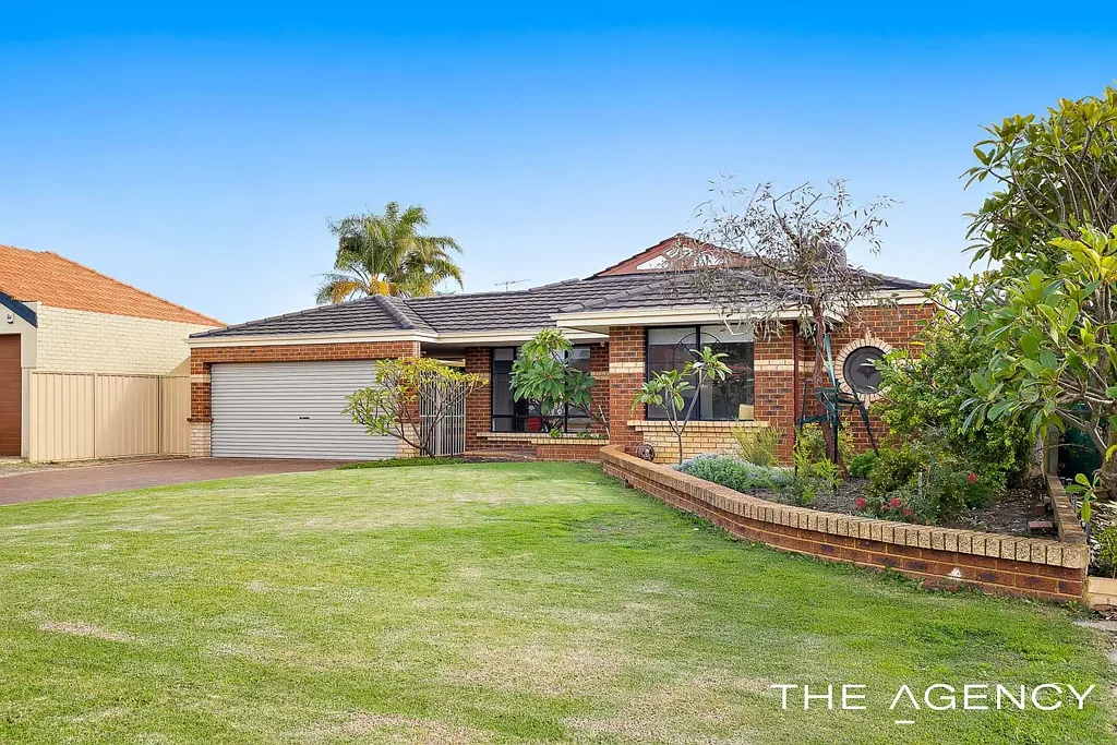 Atwell 4ห้องนอน Big Block, Big Backyard, Big Opportunity!